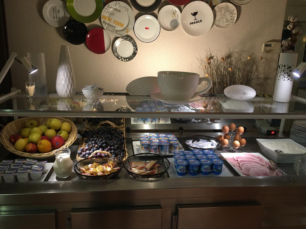 Montferrier-sur-Lez Hotel & Restaurant Heliotel מראה חיצוני תמונה